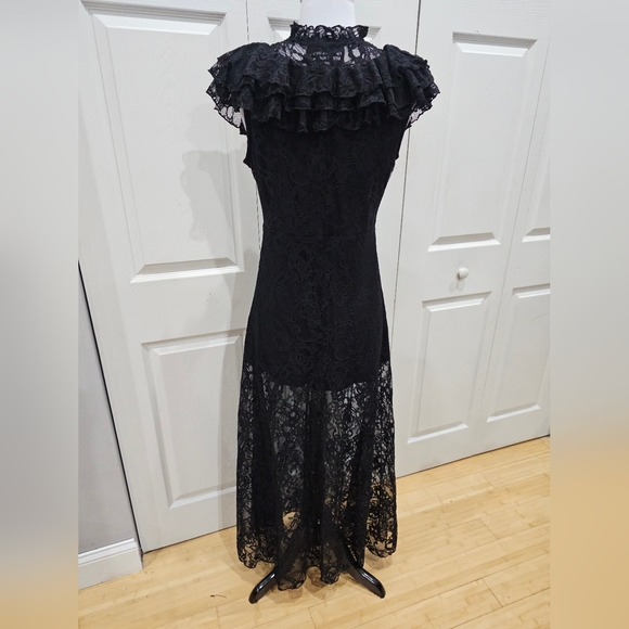 ~SOLD~ Killstar Goth Victorian Black Lace Vampires Ball Button up Maxi Dress S - Picture 7 of 13